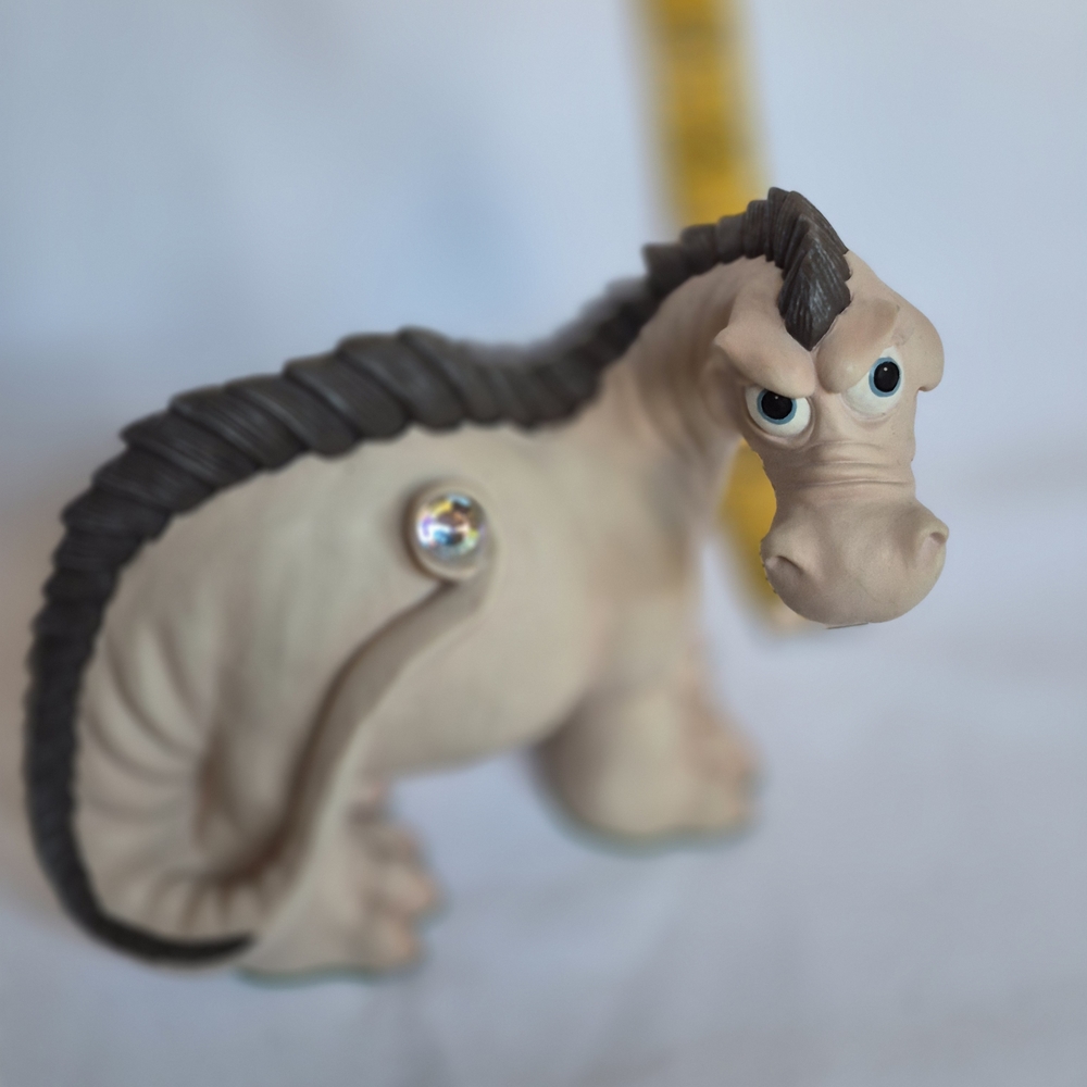 VINTAGE WORLD OF KRYSTONIA FANTASY FIGURE FIGURINE